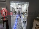 8026 RENGARENKL TEN KULAKSIZ MUIT SOKAK TA SATILIK DAİRE